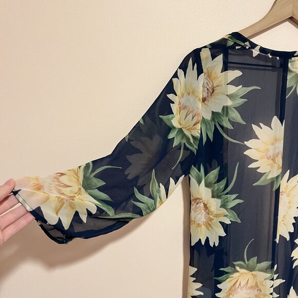 Show Me Your MuMu Karmyn Maxi Dress Cape in Sunflower Dreams Women's Size Small - Picture 5 of 11